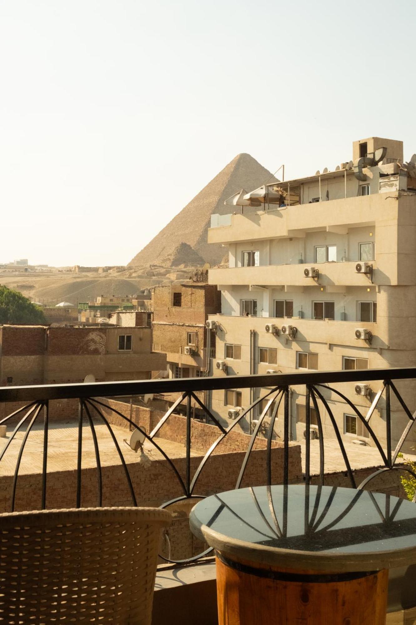 Jimmy Pyramids Hotel Kafret el-Gabal Kültér fotó